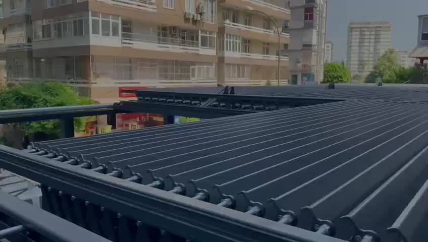 Açılabilir çatı lamellerinin dışarıdan üst görünümü